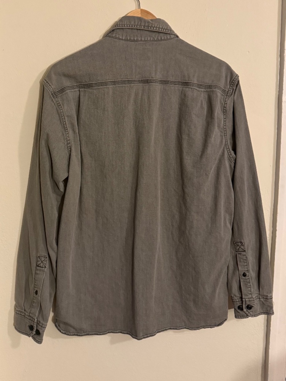 LL Bean Cotton button down shirt - Picture 2 of 4